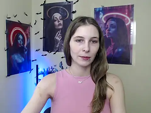 StrangerGi live XXX chat