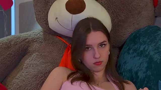 AliceAtkins live XXX chat