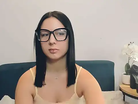 TaliaAdorableのライブXXXチャット