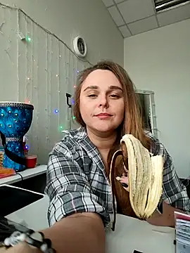 Juicy_PeachLux élő XXX-chatje