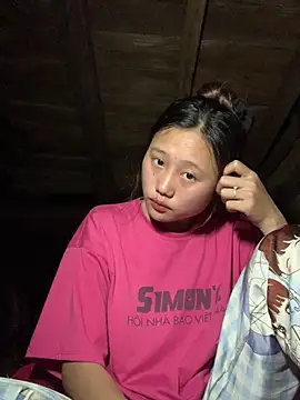 ngoccc-nga Pertunjukan Webcam