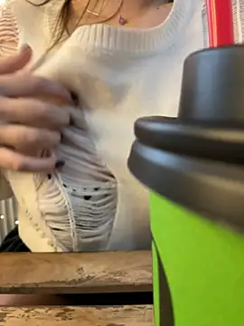 Show modela CrazyTori na web-kameri