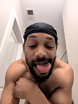 โชว์เว็บแคมของ TheGoldenBoldy321