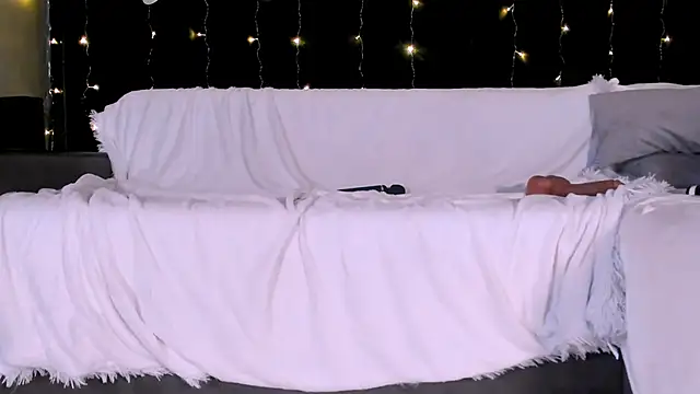 Eva_Re Adlı Modelin Canlı XXX Sohbeti