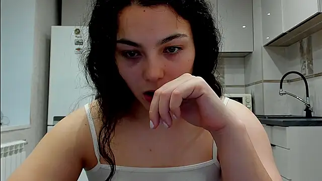 Chatroom XXX en direct de Dianasi