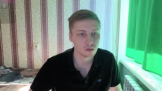 Darien_Brown 即時 XXX 聊天