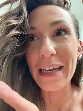 XXX chat uživo modela lola_tentatiion