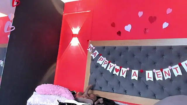 YayaHilton's Live XXX Chat