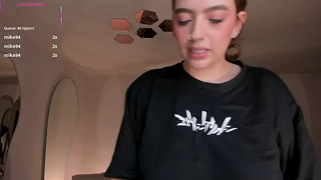 BellaRose_X 现场XXX聊天