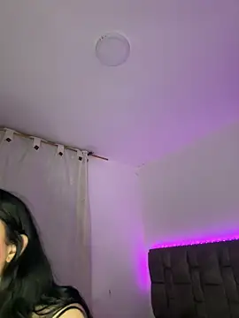 salome_polaniiee 现场XXX聊天