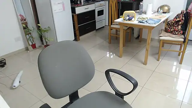 bunnylolaa4: онлайн-секс-чат