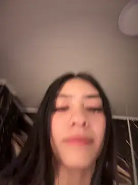 TayylorSexx Adlı Modelin Canlı XXX Sohbeti