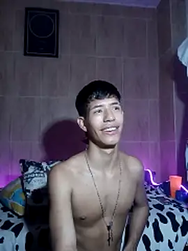 Chat +18 de dareck_18 ao vivo