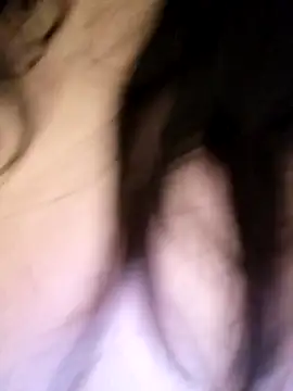 Show modela grennely na web-kameri