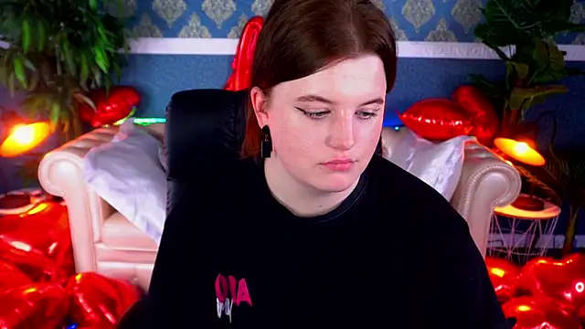 Show modela KristiFoxy na web-kameri