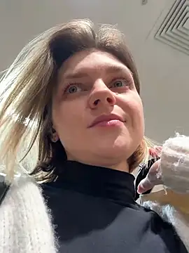 ValenciaShock: онлайн-секс-чат