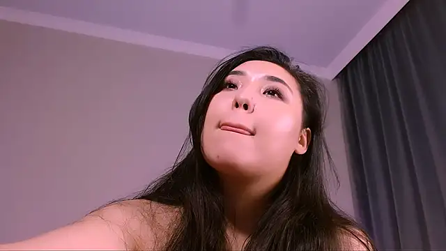 Chat +18 de monabooty ao vivo