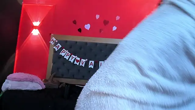 YayaHilton লাইভ XXX চ্যাট