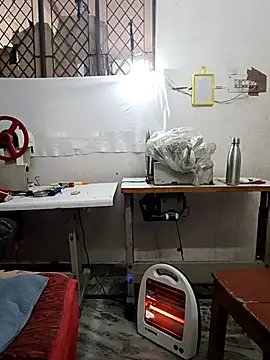 Pokazy przed kamerką – KumarSilencesex21