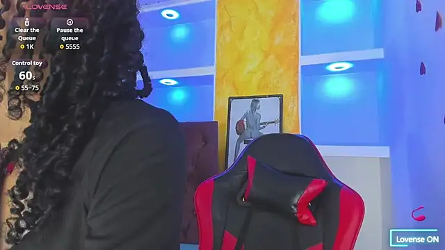 Chat +18 de dolly_boob ao vivo