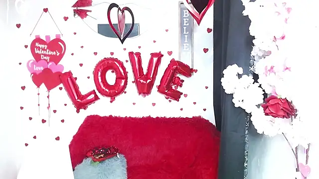 Chat +18 de bella_fox723 ao vivo