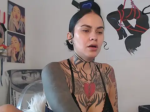 Perola__May Chat XXX in diretta