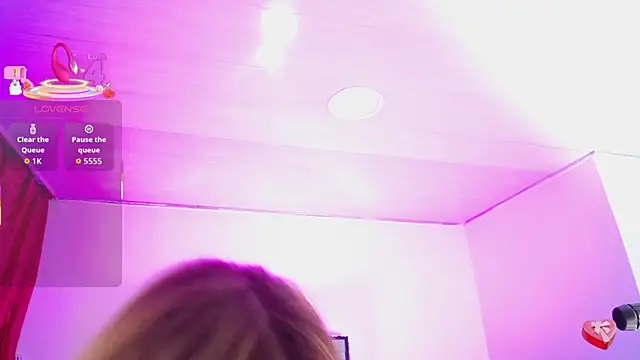 แชท XXX สดของ Miley_Walker1