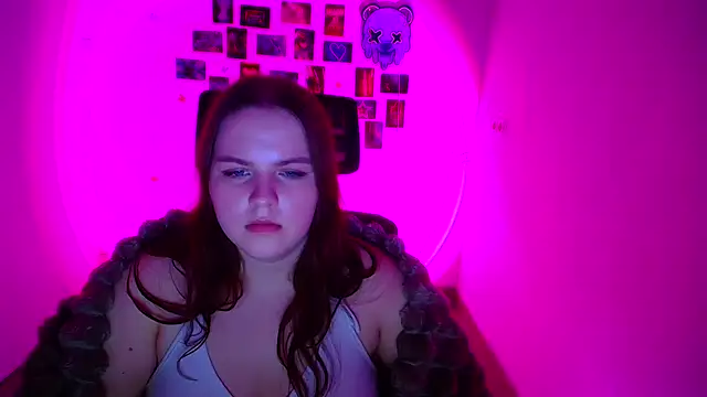 Kitty_Mia_Kitty Chat XXX live