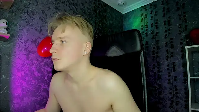 Онлайн чат XXX AlexxSweet