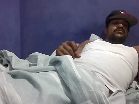 bigdick211292: διαδικτυακό σόου στην κάμερα