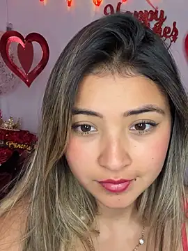 sweetlove- Adlı Modelin Canlı XXX Sohbeti