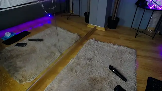 XXX chat uživo modela ScarlettJakobs