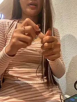 __BabyShowPublic__ élő XXX-chatje