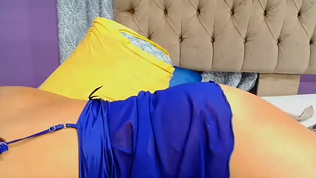 Chat XXX ao vivo de YELLOWBUSTYMELLONS