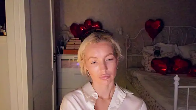 aestetickn Live XXX chat