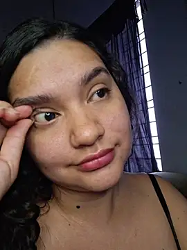 blerstefan1 Adlı Modelin Canlı XXX Sohbeti