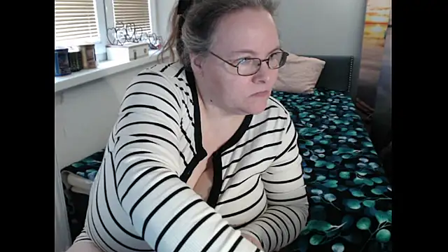 Sweetboobs Webcam show