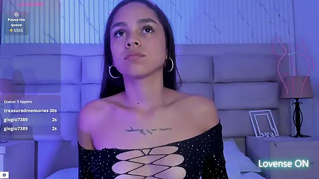 Chat XXX ao vivo de CarolineFyre