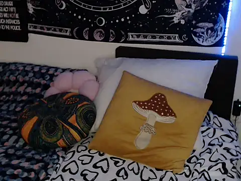 AlienforTwentyn Live XXX chat