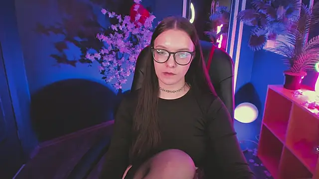 Emily_tender: онлайн-секс-чат