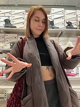 RosieSecret's Live XXX Chat