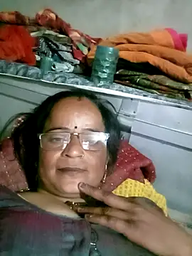 kiiuu_sexe 网络视讯表演