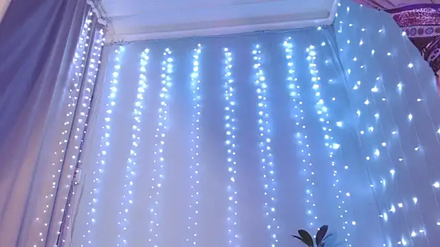 julia_renard's Live XXX Chat