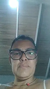 Xoticxenax Adlı Modelin Canlı XXX Sohbeti