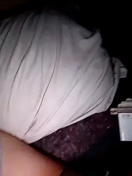 Show modela alber907 na web-kameri