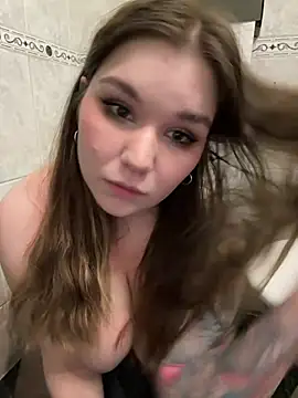 دردشة PumaShyXD الجنسية المباشرة