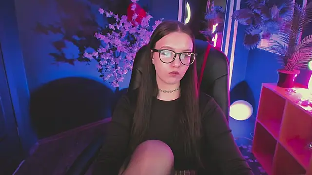 دردشة Emily_tender الجنسية المباشرة