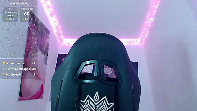 Show modela Stefani__R na web-kameri