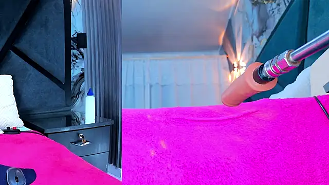 NathaxaLeans 现场XXX聊天