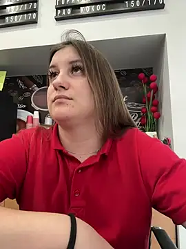 StrawberryyyyikのライブXXXチャット